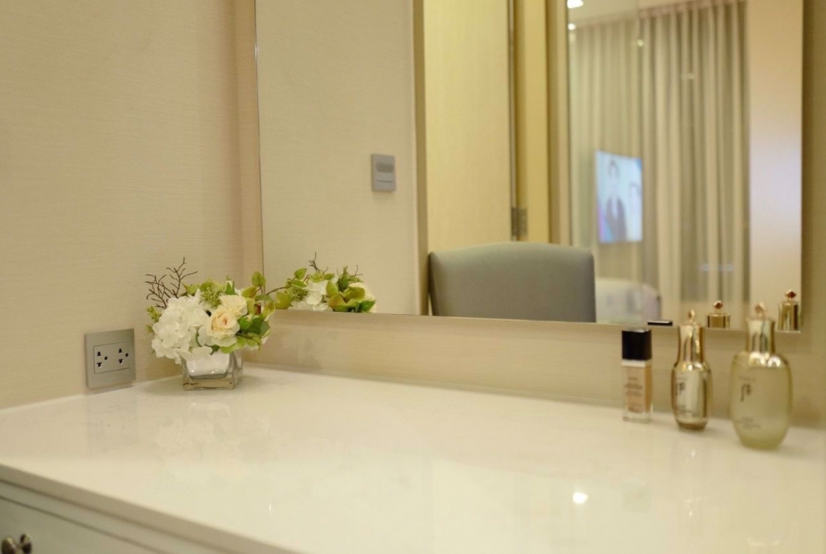 The ESSE Asoke - 2 bed Condo in The ESSE Asoke Khlong Toei Nuea Sub District theEsseAsok18067 - 18