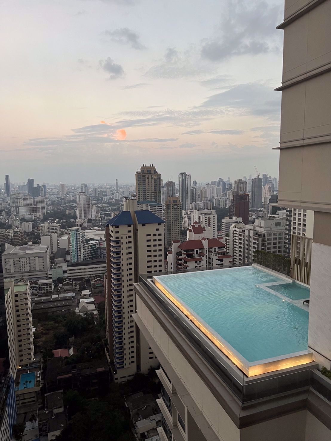 2 bed Condo in The ESSE Asoke Khlong Toei Nuea Sub District theEsseAsok18166 - The ESSE Asoke -  City View